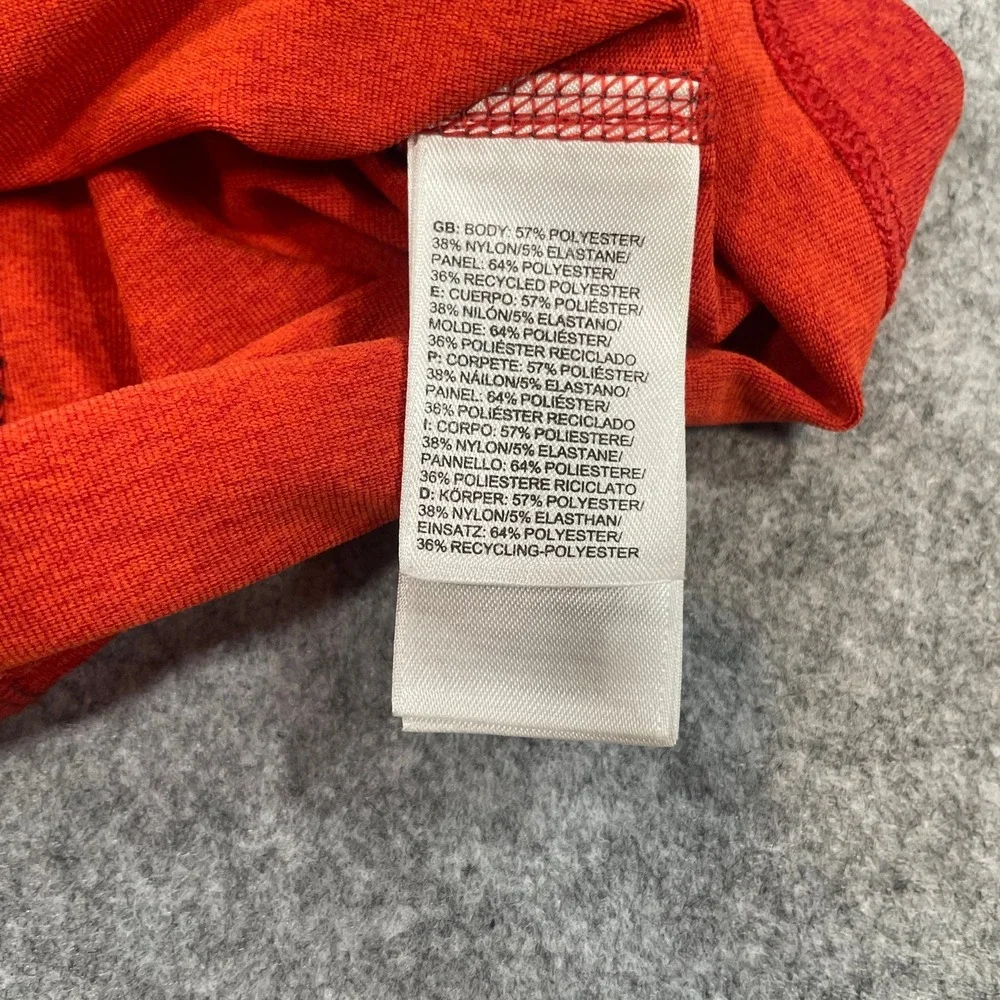 The North Face FlashDry-XD Mens Performance Quarter-Zip Pullover M Red